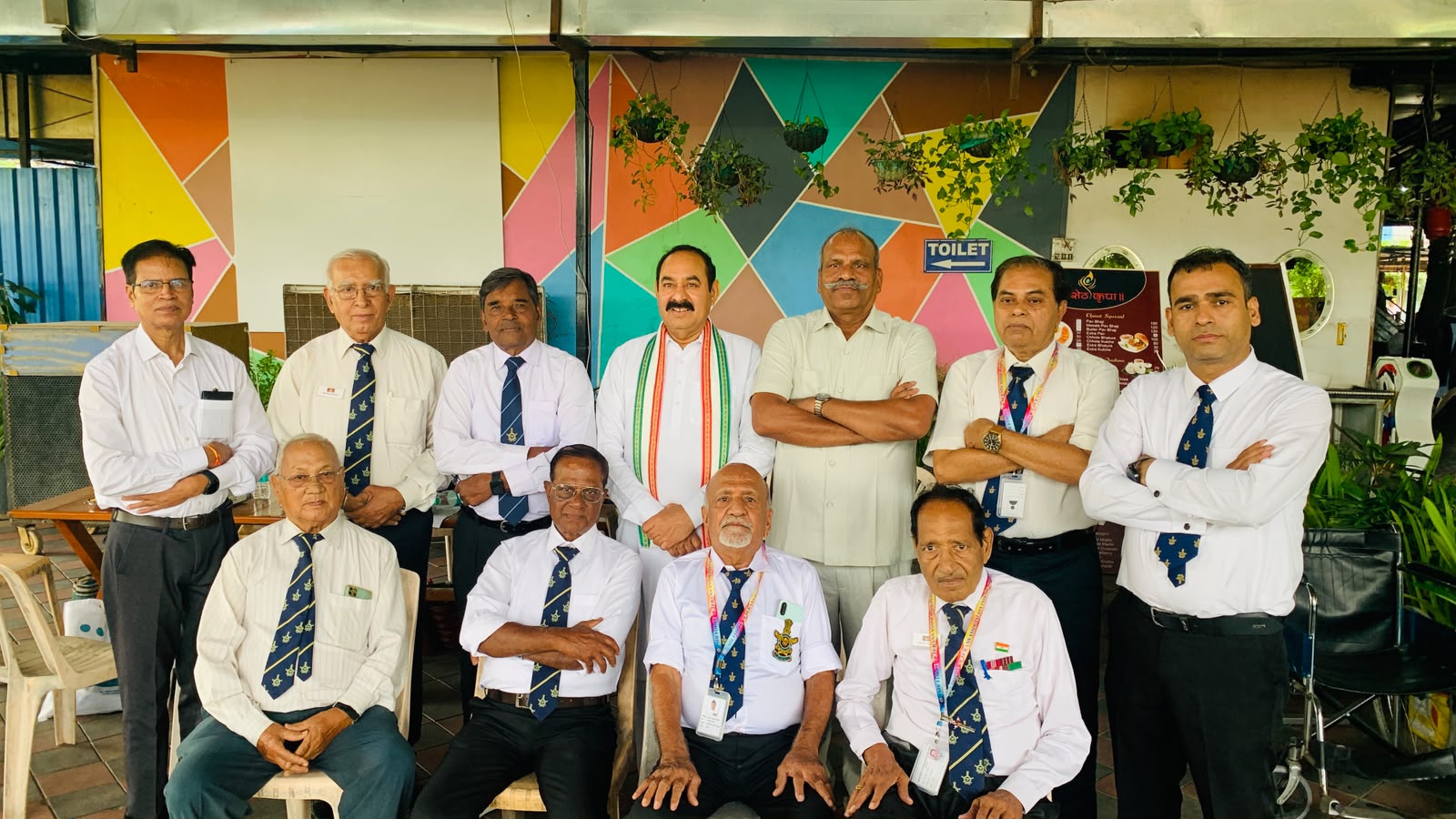 With fellow Air Force veterans